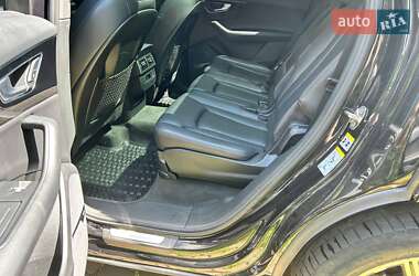 Позашляховик / Кросовер Audi Q7 2017 в 