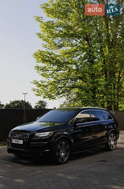 Внедорожник / Кроссовер Audi Q7 2010 в 