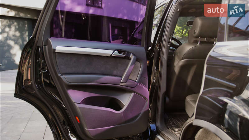 Позашляховик / Кросовер Audi Q7 2010 в Івано-Франківську