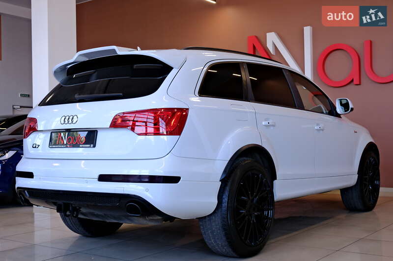 Внедорожник / Кроссовер Audi Q7 2014 в Одессе