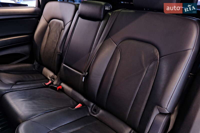 Внедорожник / Кроссовер Audi Q7 2014 в Одессе
