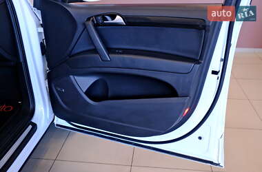 Внедорожник / Кроссовер Audi Q7 2014 в 