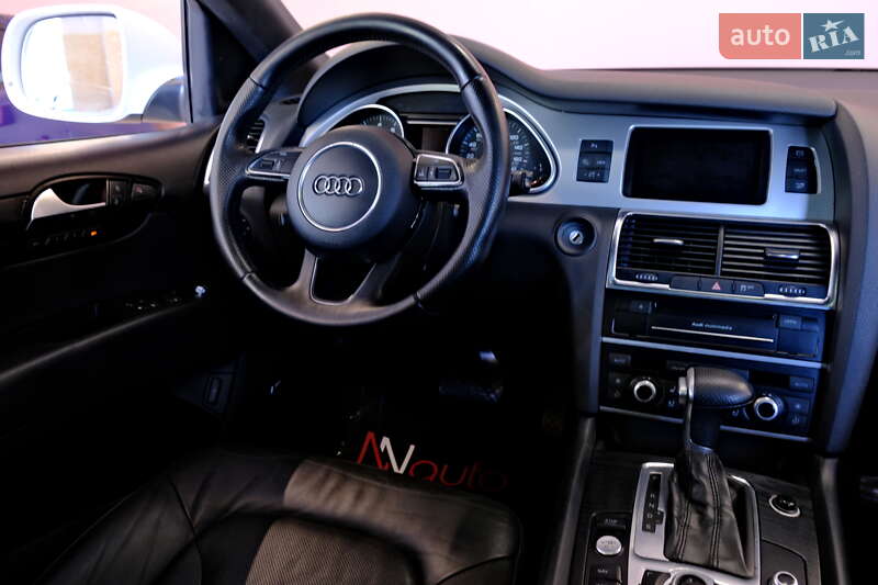 Внедорожник / Кроссовер Audi Q7 2014 в Одессе