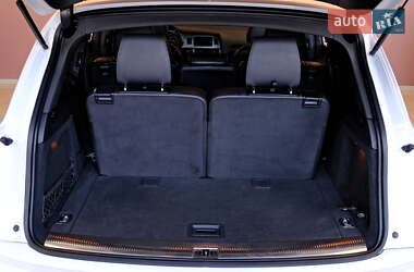 Внедорожник / Кроссовер Audi Q7 2014 в 