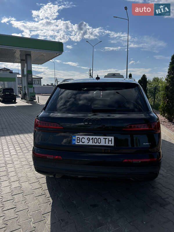 Позашляховик / Кросовер Audi Q7 2020 в Львові