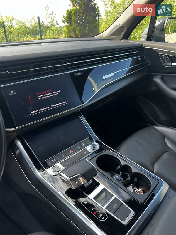 Позашляховик / Кросовер Audi Q7 2020 в Львові