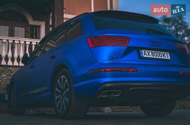 Позашляховик / Кросовер Audi Q7 2016 в 
