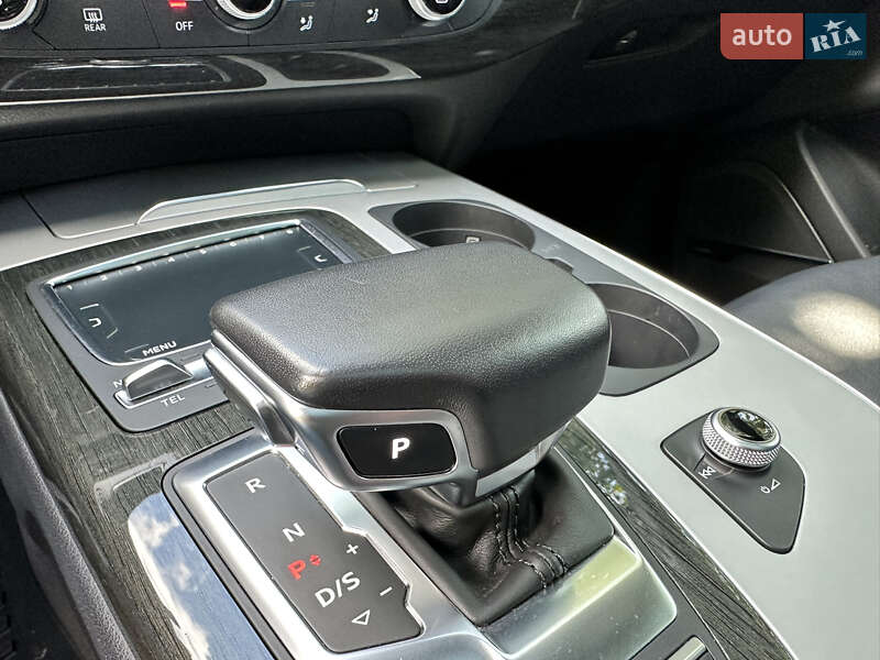 Позашляховик / Кросовер Audi Q7 2018 в Києві