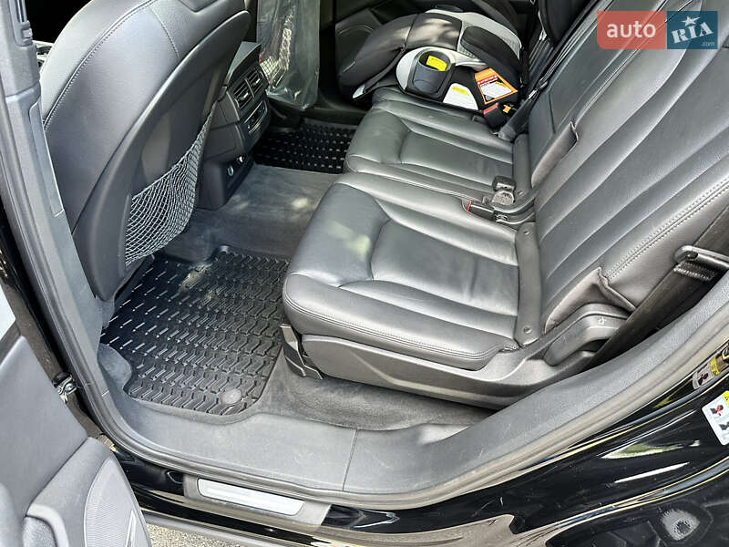 Позашляховик / Кросовер Audi Q7 2018 в Києві