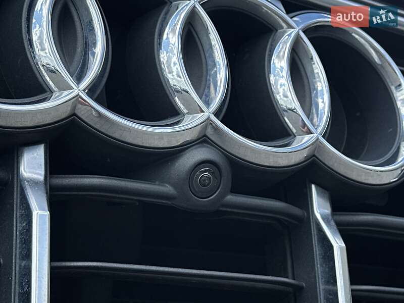 Позашляховик / Кросовер Audi Q7 2020 в Мукачевому