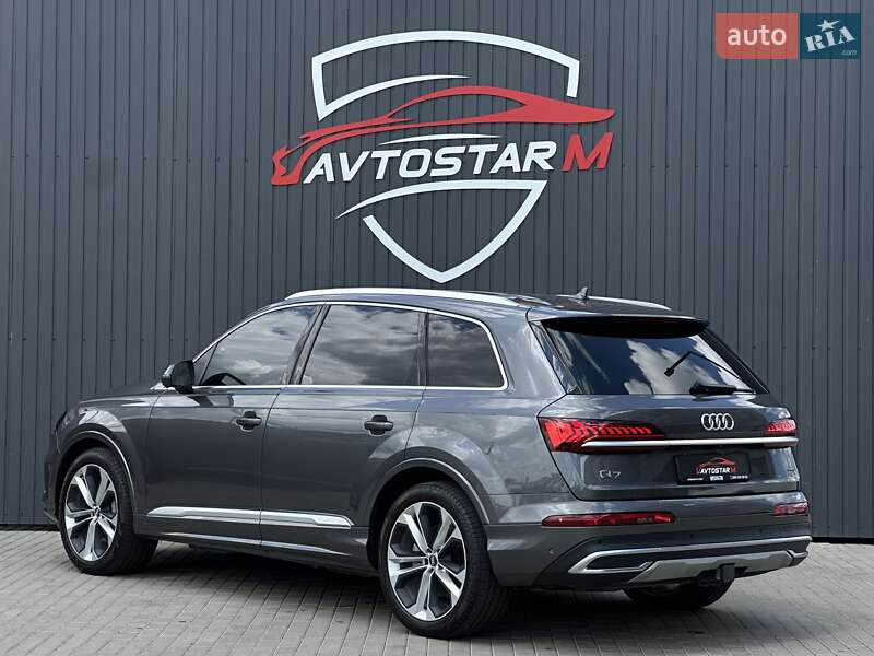 Позашляховик / Кросовер Audi Q7 2020 в Мукачевому