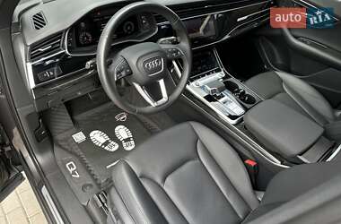 Позашляховик / Кросовер Audi Q7 2020 в 