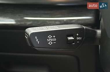 Позашляховик / Кросовер Audi Q7 2020 в 