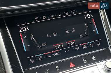 Позашляховик / Кросовер Audi Q7 2020 в 