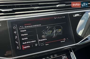 Позашляховик / Кросовер Audi Q7 2020 в 