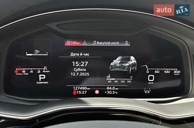 Позашляховик / Кросовер Audi Q7 2020 в 