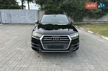 Позашляховик / Кросовер Audi Q7 2016 в 