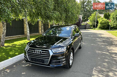 Внедорожник / Кроссовер Audi Q7 2018 в 