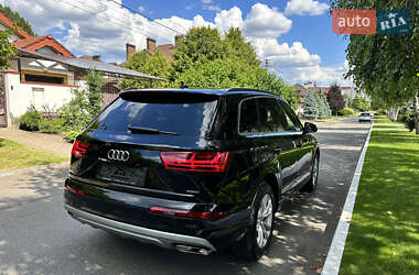 Внедорожник / Кроссовер Audi Q7 2018 в 