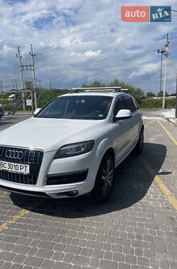 Позашляховик / Кросовер Audi Q7 2011 в 