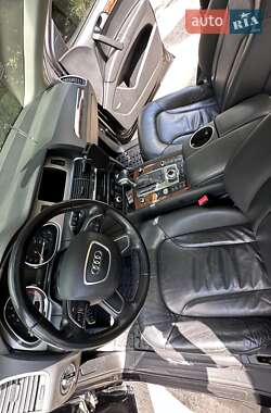 Позашляховик / Кросовер Audi Q7 2014 в 
