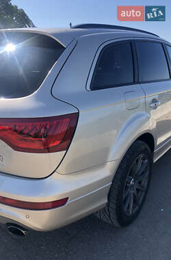 Внедорожник / Кроссовер Audi Q7 2013 в Павлограде