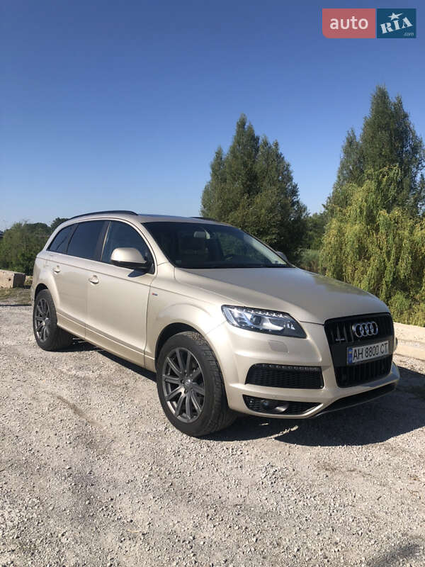 Позашляховик / Кросовер Audi Q7 2013 в Павлограді