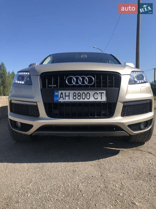 Внедорожник / Кроссовер Audi Q7 2013 в Павлограде