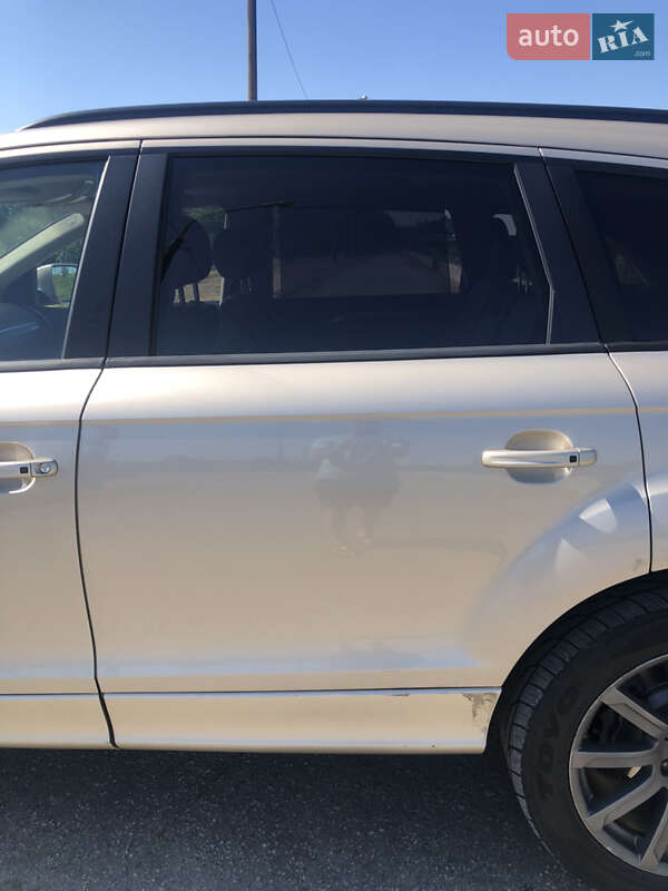 Внедорожник / Кроссовер Audi Q7 2013 в Павлограде