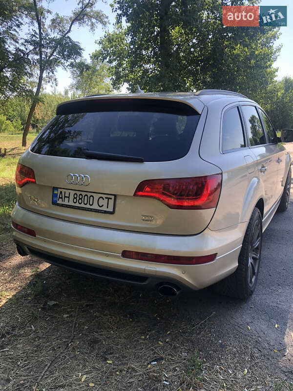 Позашляховик / Кросовер Audi Q7 2013 в Павлограді