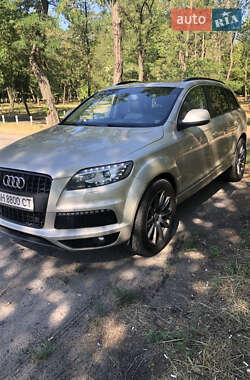 Внедорожник / Кроссовер Audi Q7 2013 в 