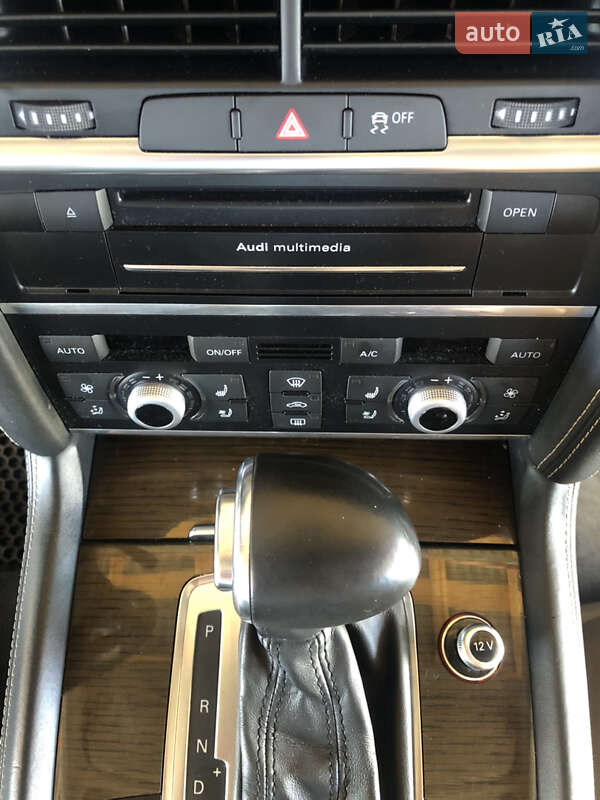 Внедорожник / Кроссовер Audi Q7 2013 в Павлограде