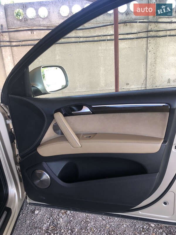 Внедорожник / Кроссовер Audi Q7 2013 в Павлограде