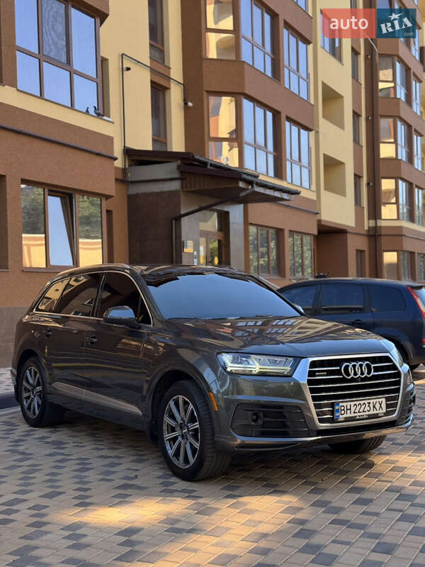 Позашляховик / Кросовер Audi Q7 2017 в Ізмаїлі