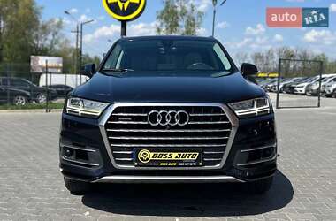 Позашляховик / Кросовер Audi Q7 2017 в 