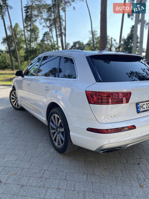 Позашляховик / Кросовер Audi Q7 2018 в Львові