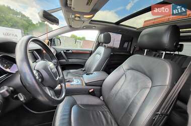 Позашляховик / Кросовер Audi Q7 2010 в 