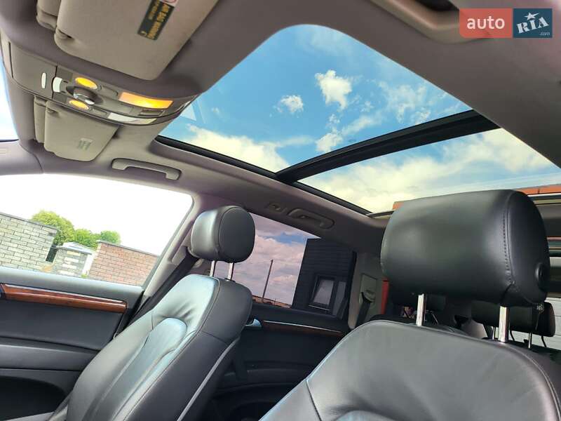 Позашляховик / Кросовер Audi Q7 2010 в Снятині