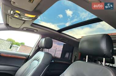 Позашляховик / Кросовер Audi Q7 2010 в 