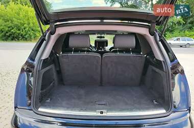 Позашляховик / Кросовер Audi Q7 2010 в 