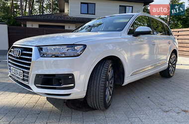 Внедорожник / Кроссовер Audi Q7 2018 в 