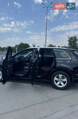 Позашляховик / Кросовер Audi Q7 2015 в 