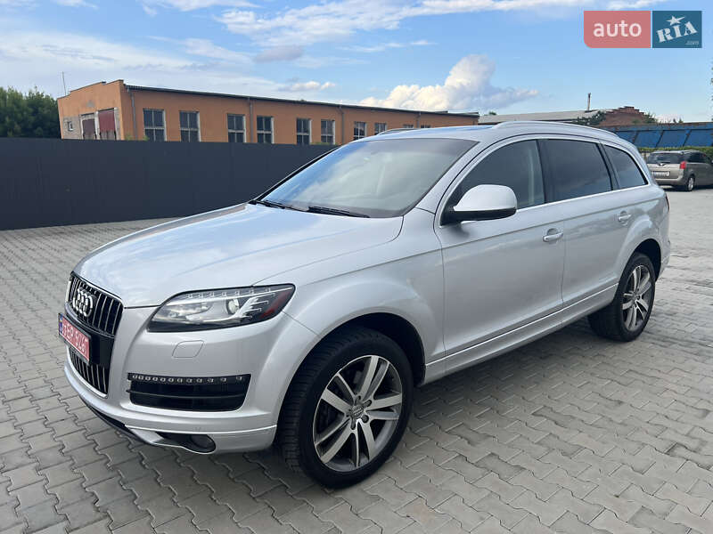Позашляховик / Кросовер Audi Q7 2015 в 