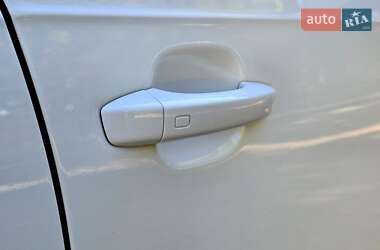 Внедорожник / Кроссовер Audi Q7 2022 в 