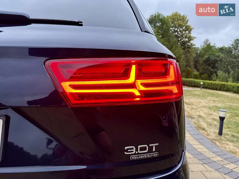 Позашляховик / Кросовер Audi Q7 2017 в Івано-Франківську