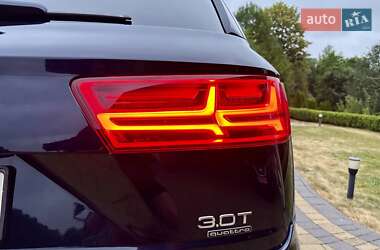 Внедорожник / Кроссовер Audi Q7 2017 в 