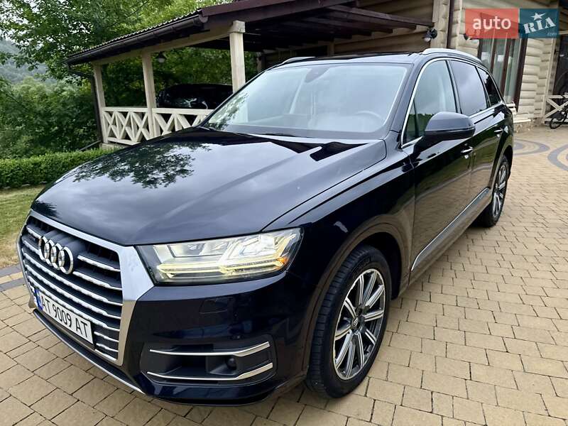 Позашляховик / Кросовер Audi Q7 2017 в Івано-Франківську