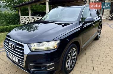 Внедорожник / Кроссовер Audi Q7 2017 в 