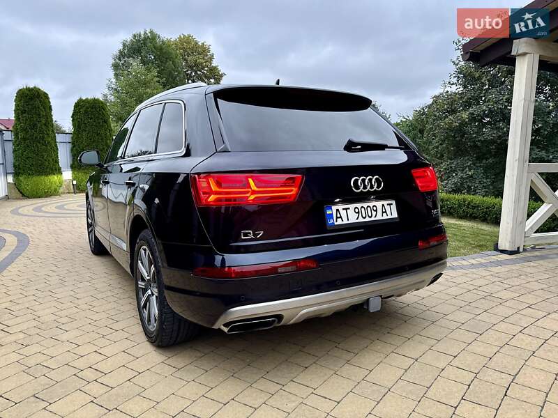 Позашляховик / Кросовер Audi Q7 2017 в Івано-Франківську