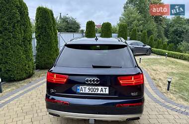 Внедорожник / Кроссовер Audi Q7 2017 в 